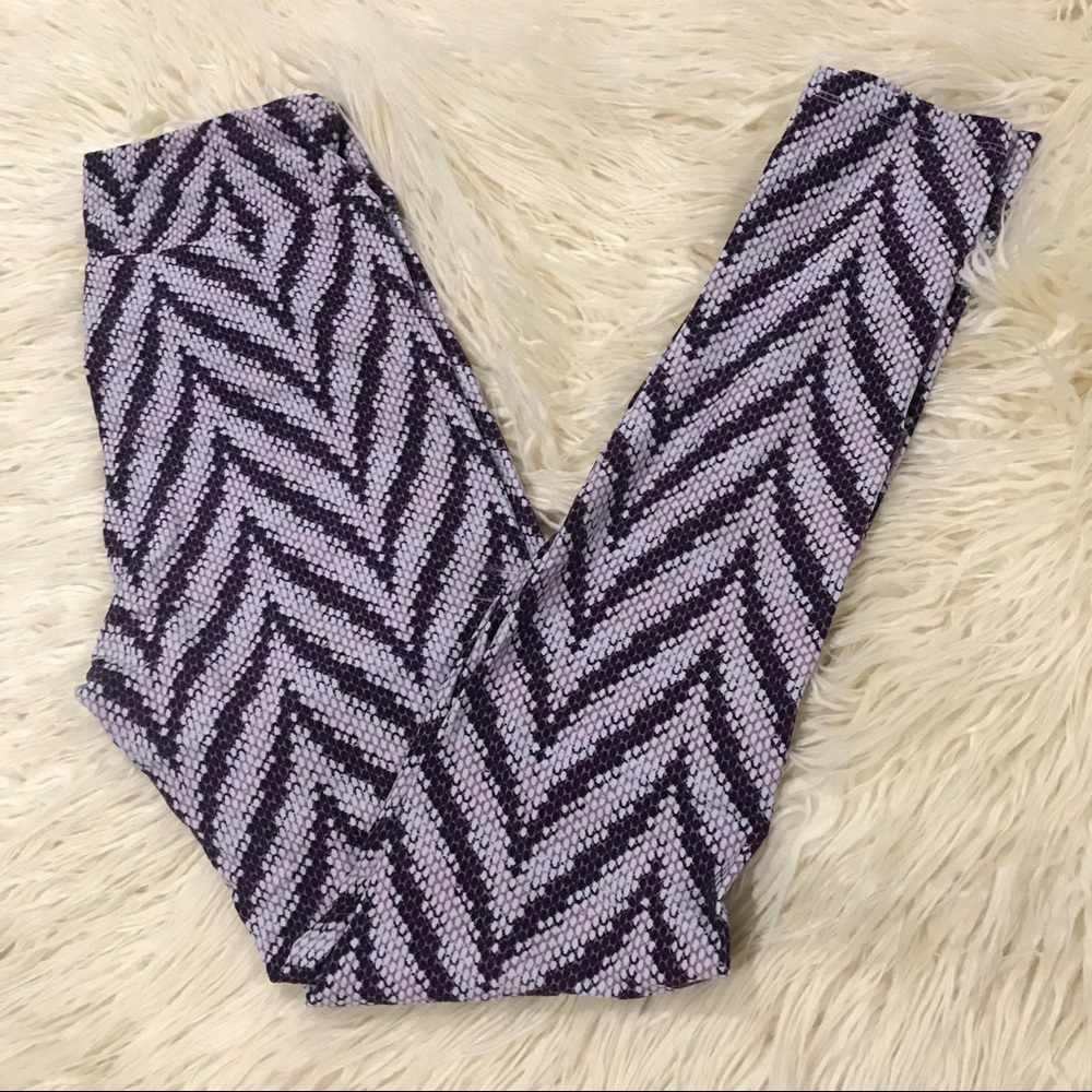 LuLaRoe snake skin leggings!